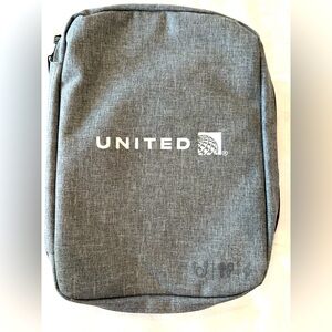 Travel cord, keeper NWOT hold all computer and electronic cords for traveling‎